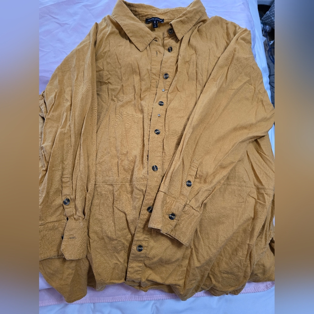 Universal Standard Linen Blouse